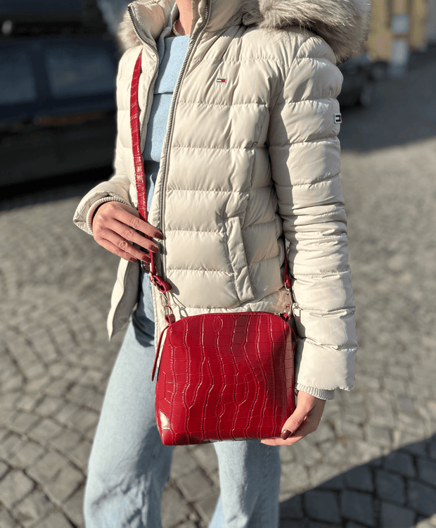 Hölgyek táskák sorozata Ilona 3 -ból 1 Visiniu